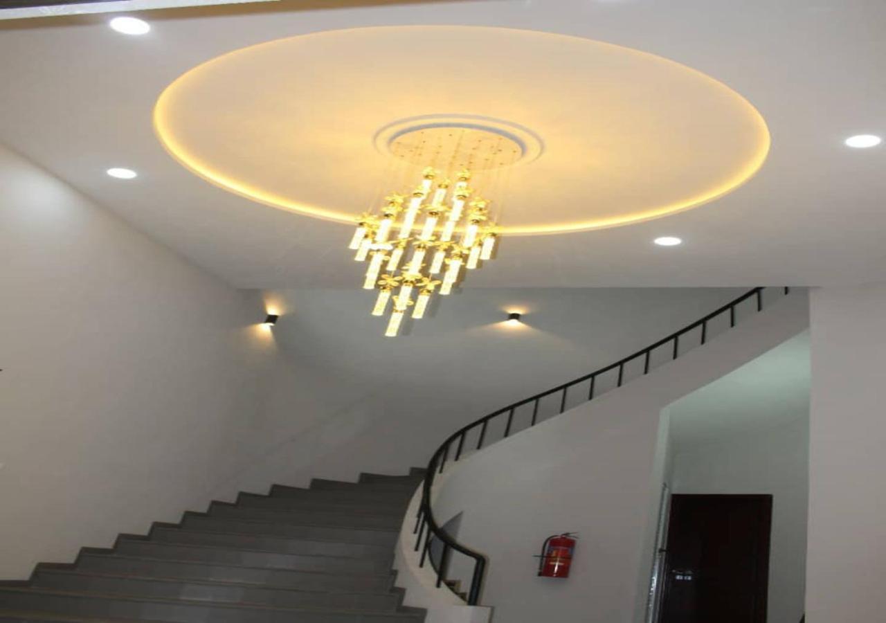 Ixoras Hotel Kinshasa Esterno foto