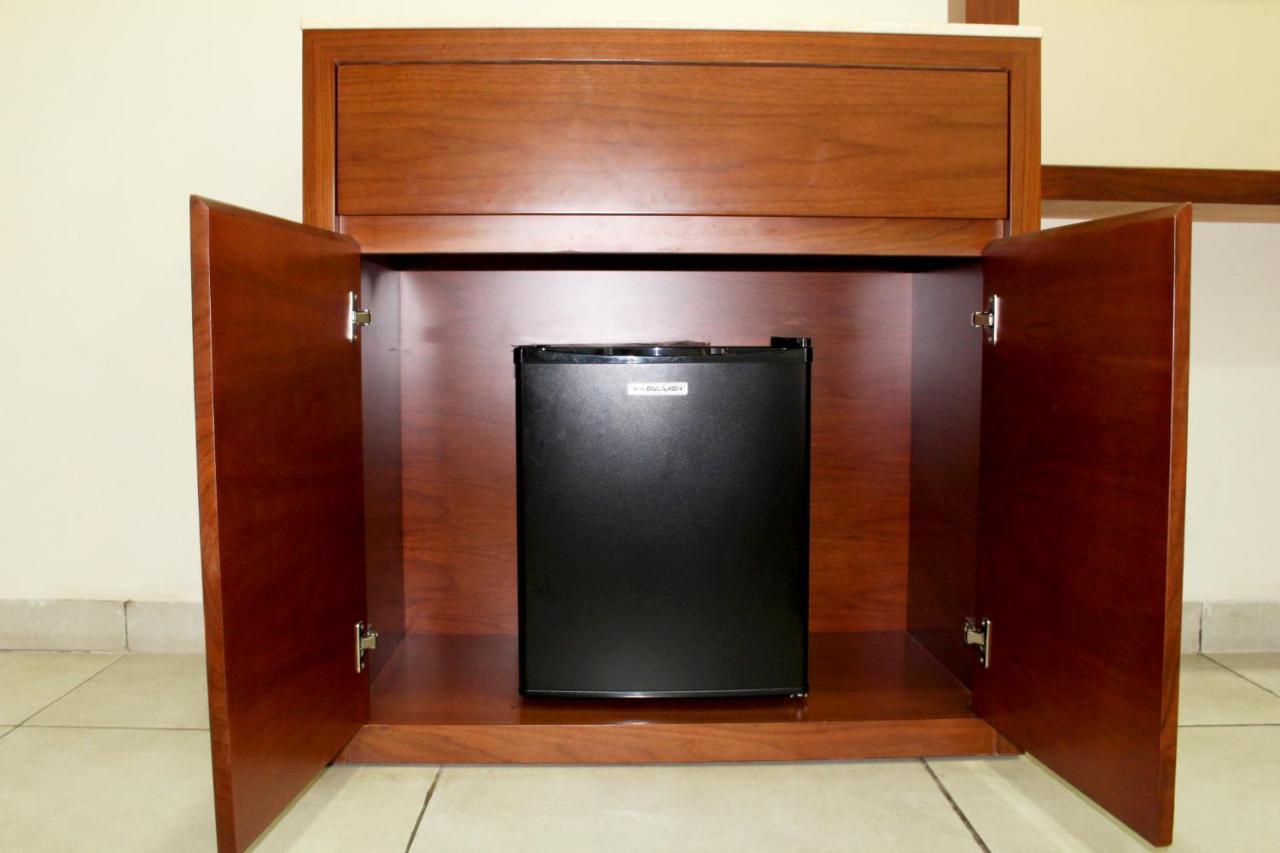 Ixoras Hotel Kinshasa Esterno foto